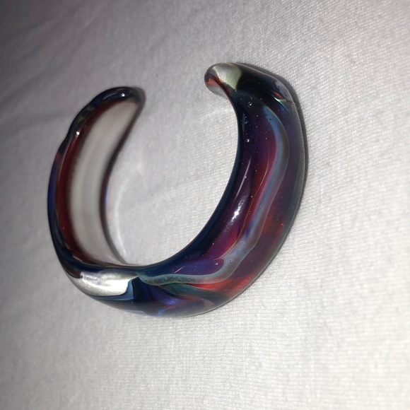 Signed Hand Blown Art Glass Swirl Cuff Bracelet - Picture 4 of 9